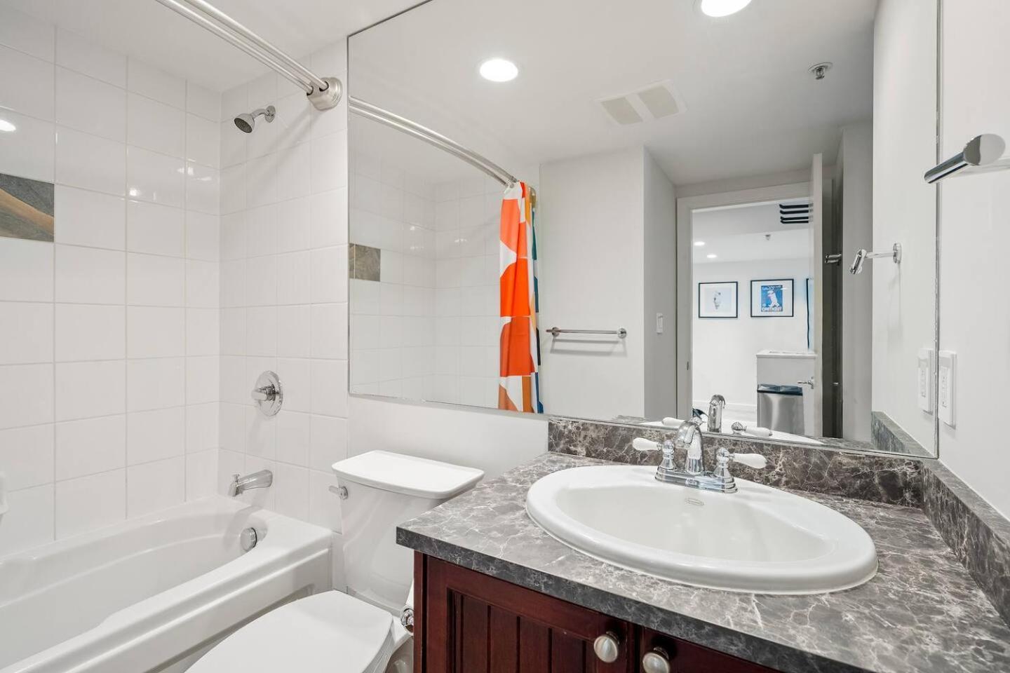 1br Stylish Village Location With Private Balcony Hébergement de vacances Whistler